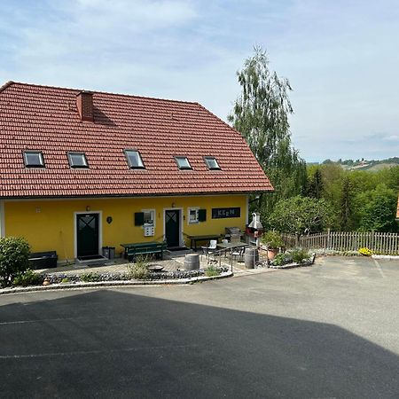 Haus-Eckberg 101 Hotel Gamlitz Buitenkant foto